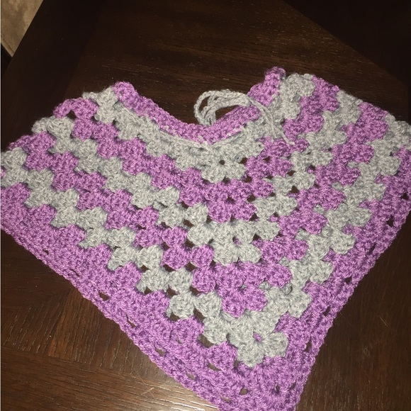 Poncho - Picture 3 of 3